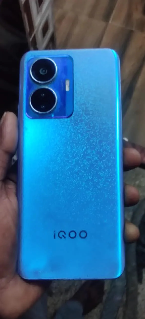 vivo iQOO Z6 44W