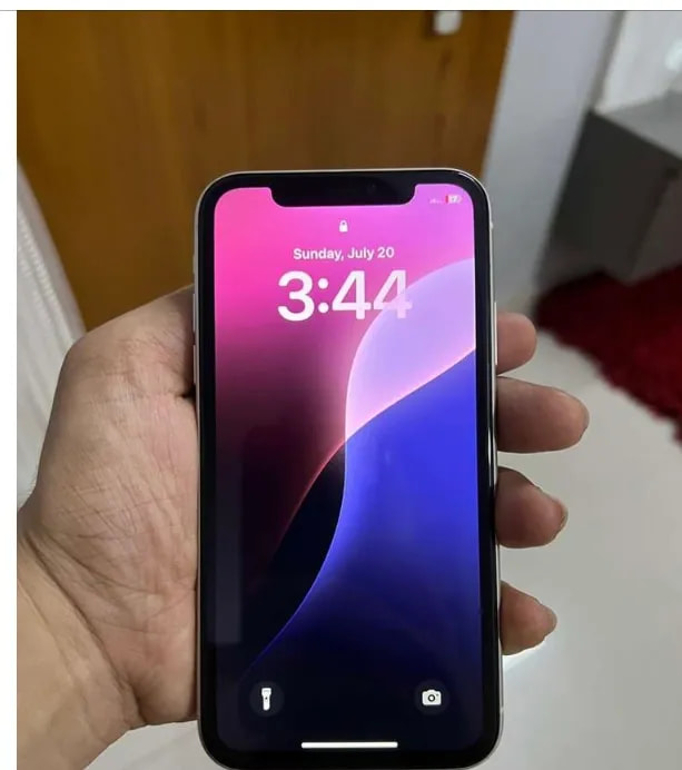 Apple iPhone 11