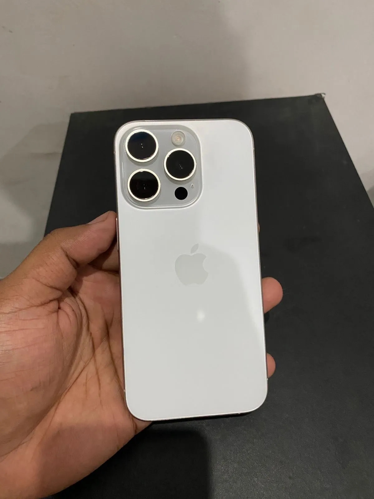 Apple iPhone 15 Pro