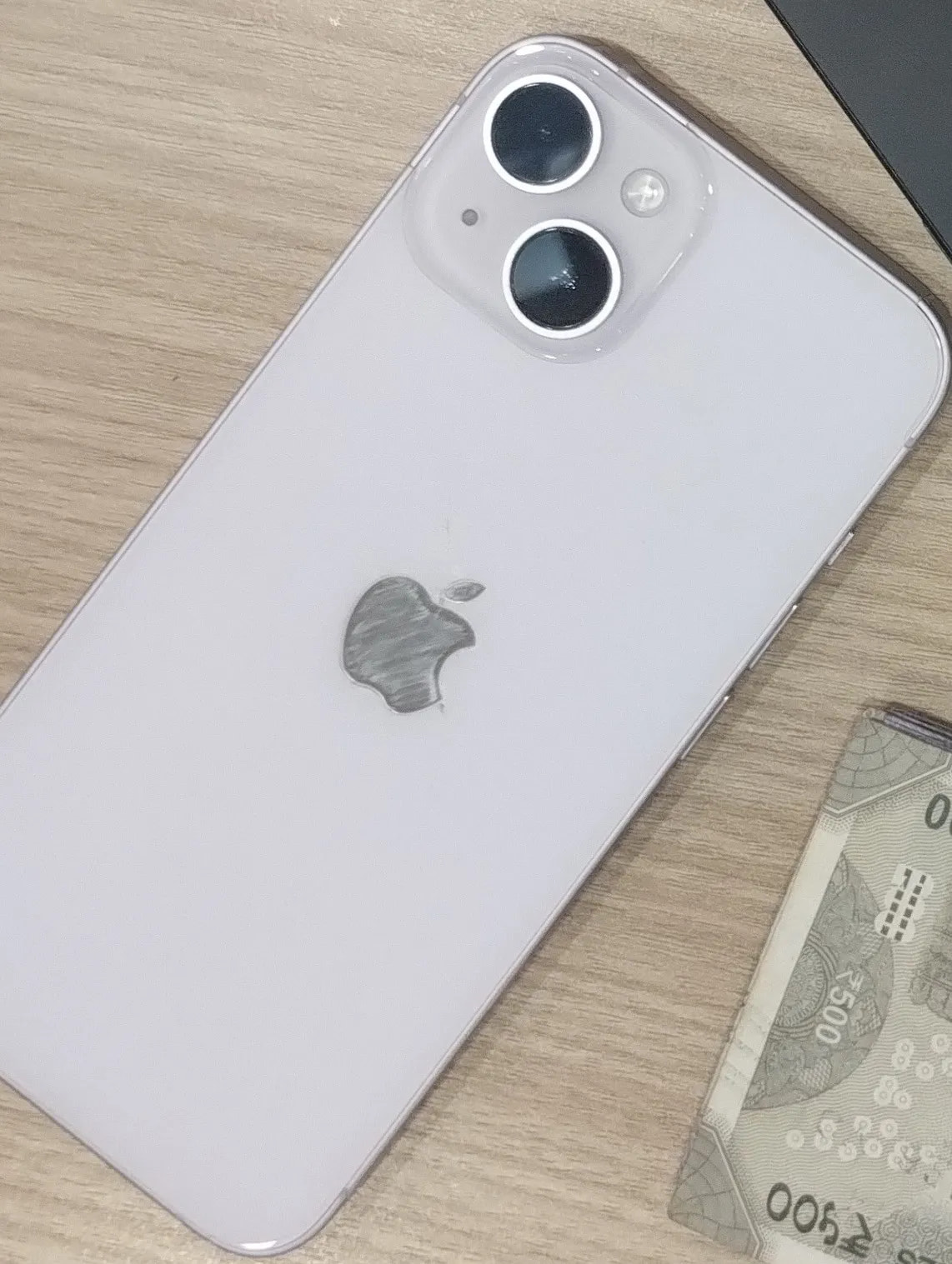 Apple iPhone 14