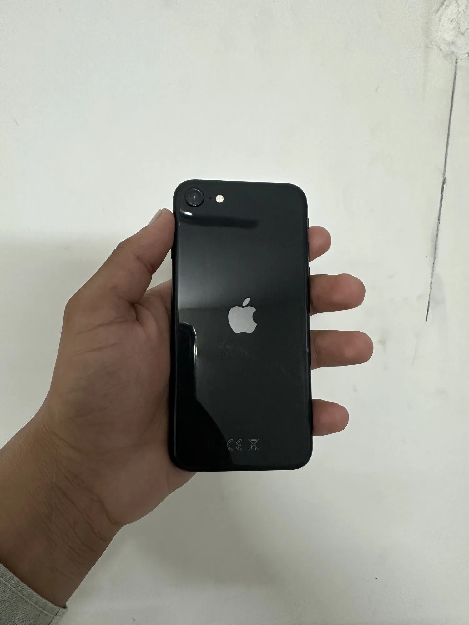Apple iPhone SE (2020)