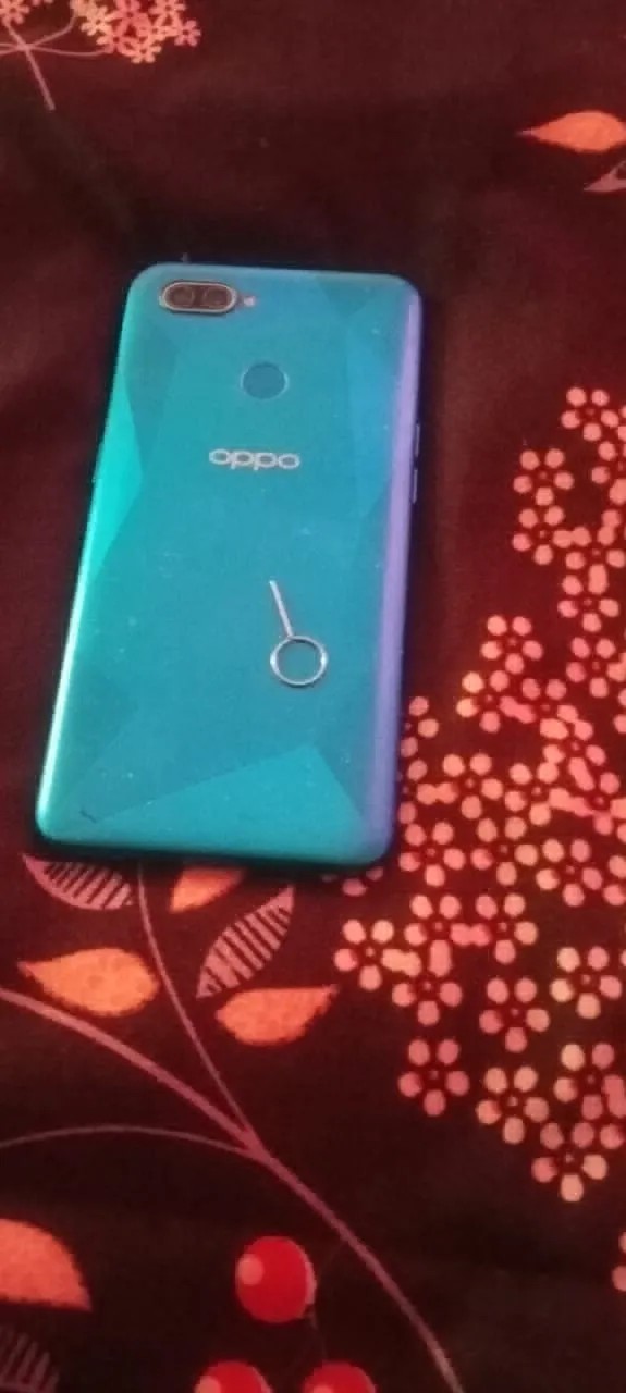 Oppo A12