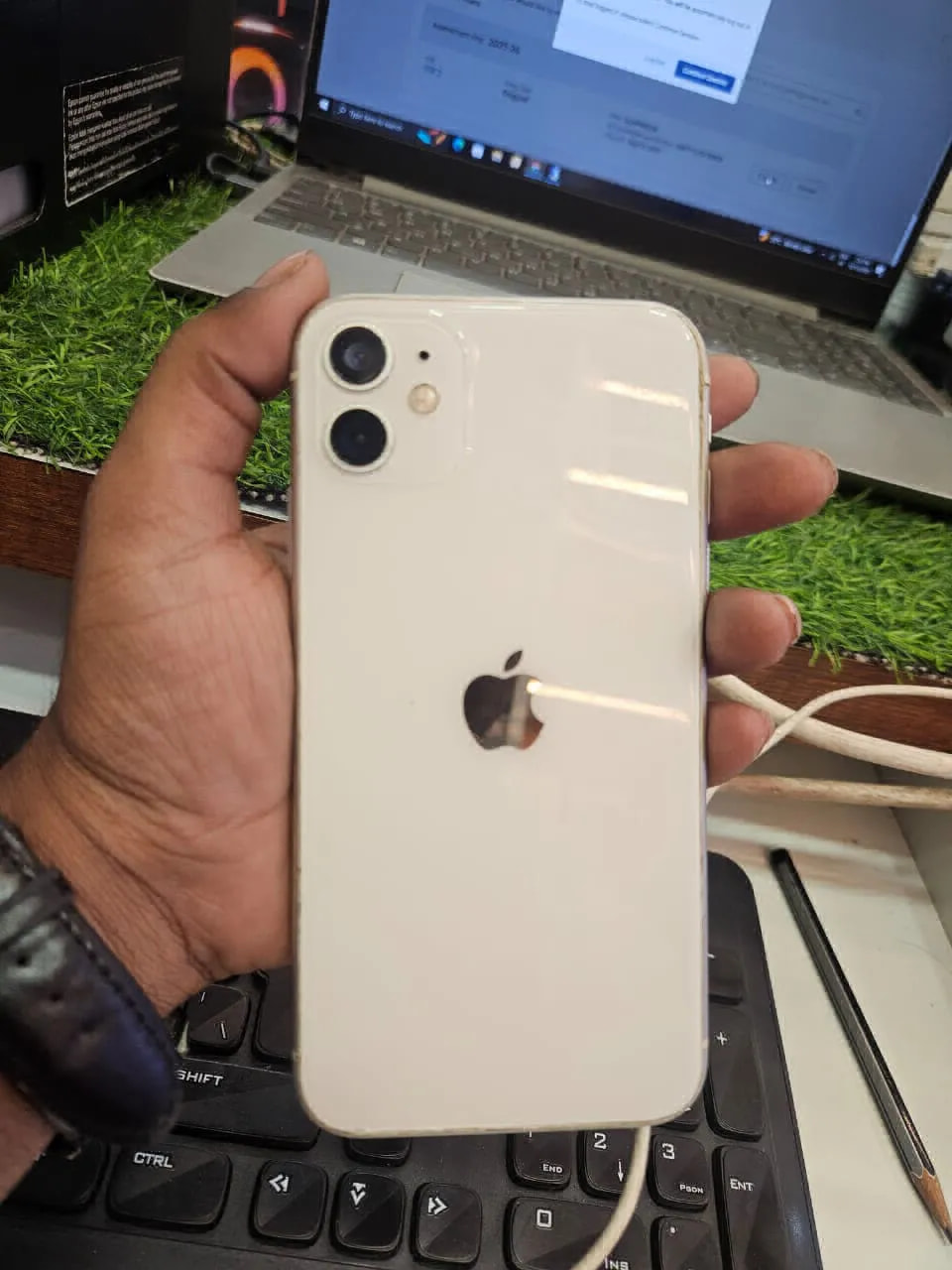 Apple iPhone 11